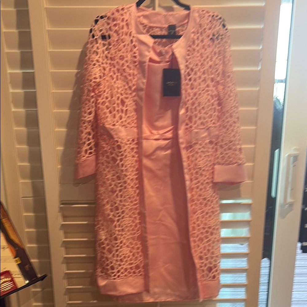 PRIVE CUT. Mother of the Bride Pink Satin Dress w/Lace Overlay Coat